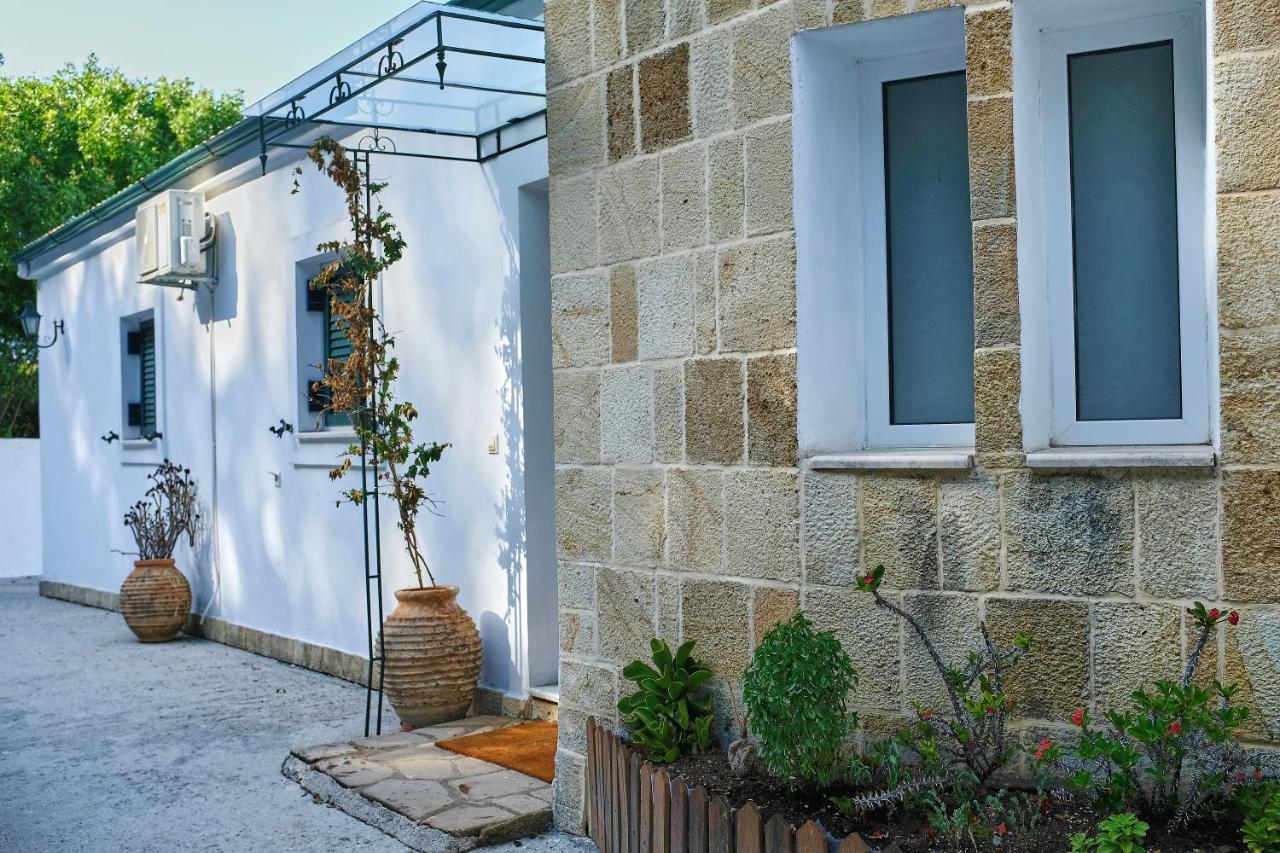 Villa Boukari Chlomos Exterior foto